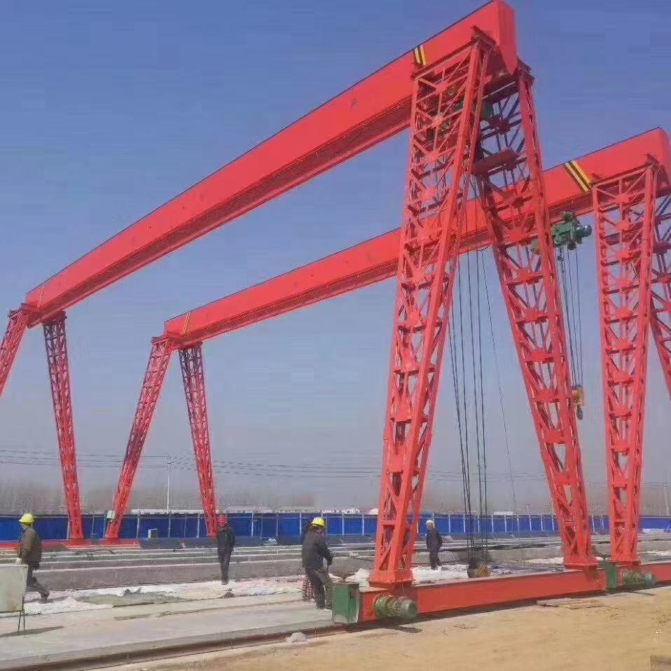 高速公路施工龍門吊、mg通用門式起重機、包廂龍門吊